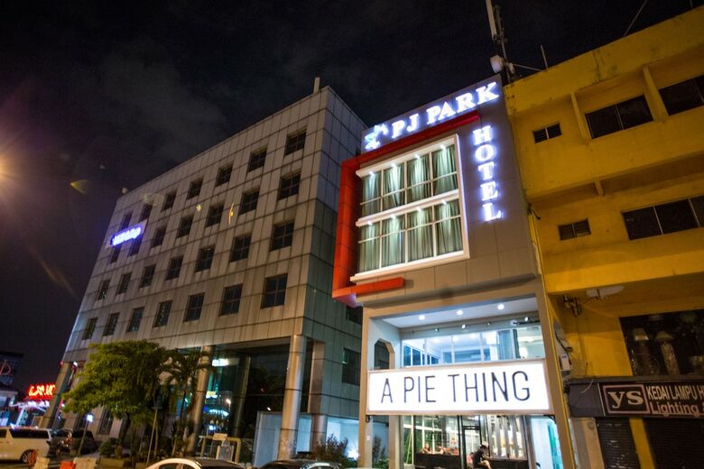 Pj Park Hotel
