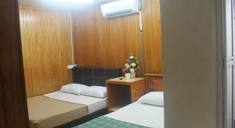 Hostal Ros Heritage Motel