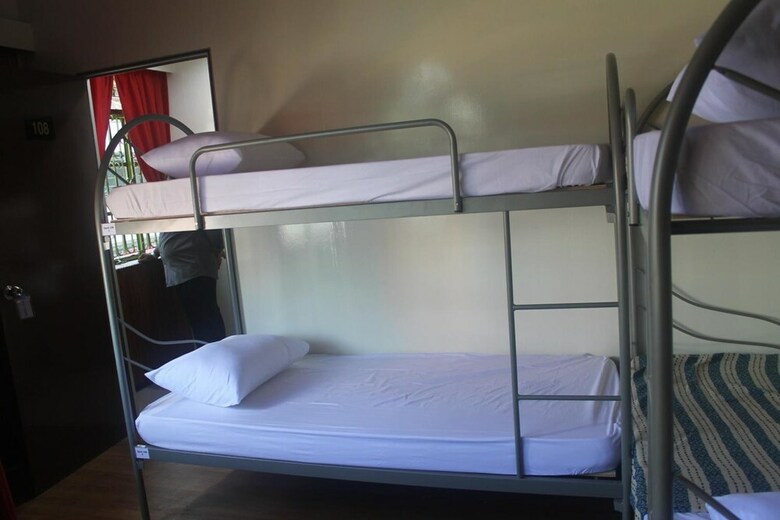 Hostal Ros Heritage Motel