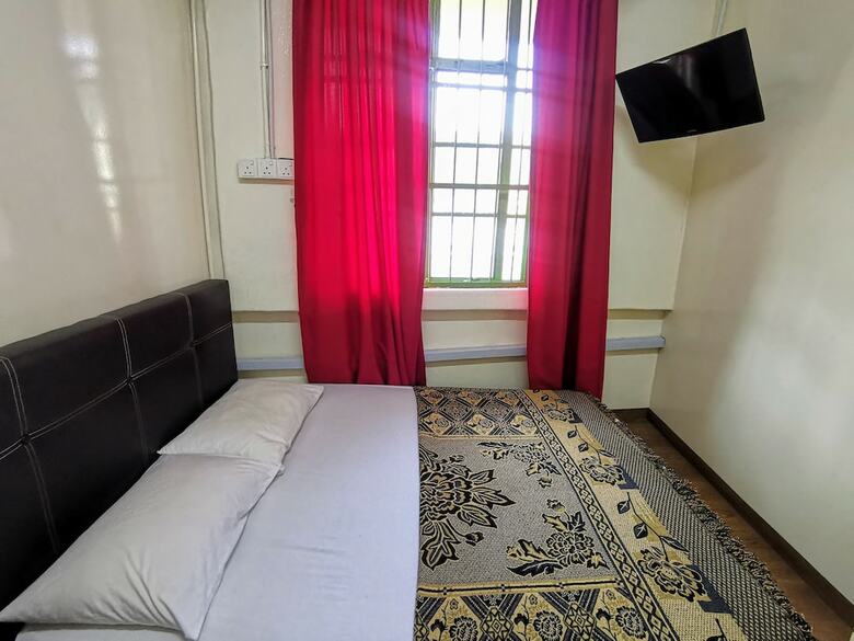 Hostal Ros Heritage Motel