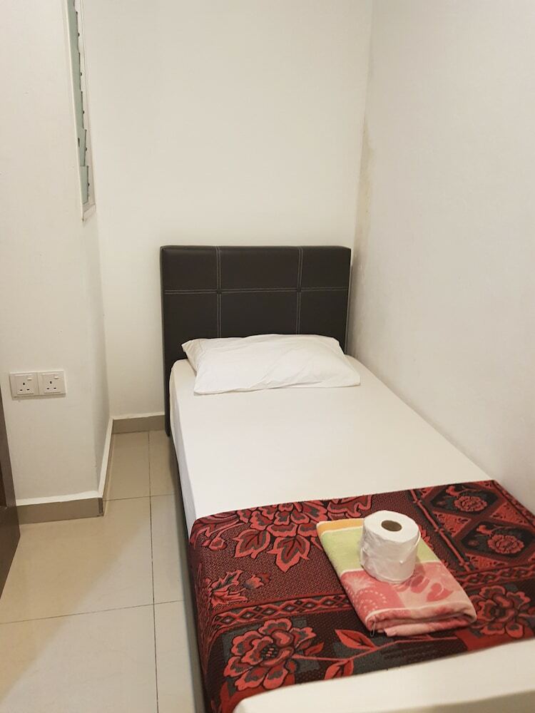 Hostal Ros Heritage Motel