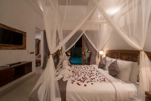 Royani Villa