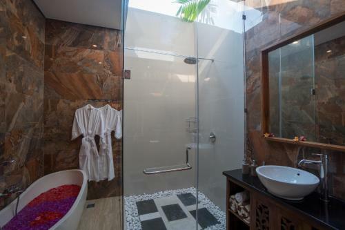 Royani Villa