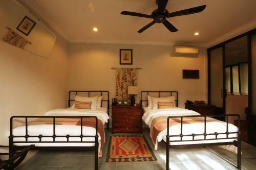 Brown Feather Hotel