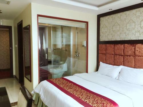 Guangzhou Lucky Hotel