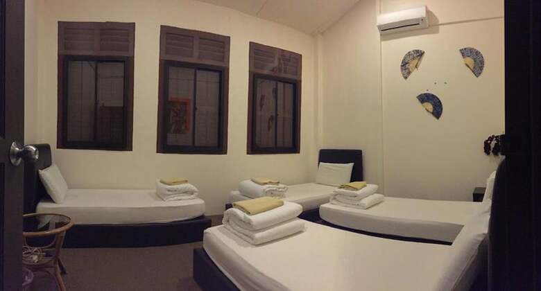 Hostal Weluv Travel Guesthouse