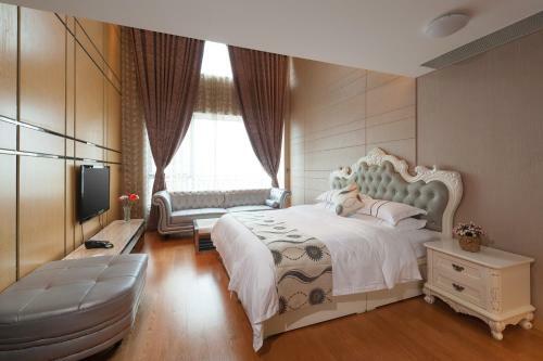 Guangzhou Yicheng Poly Central Pivot Apartment