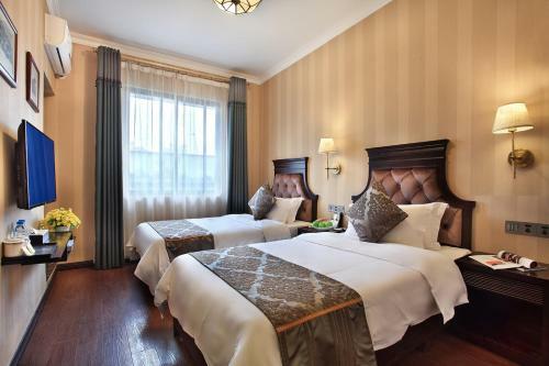 Yu Hill Hotel