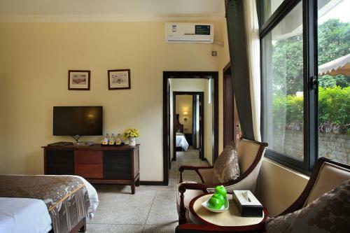 Yu Hill Hotel