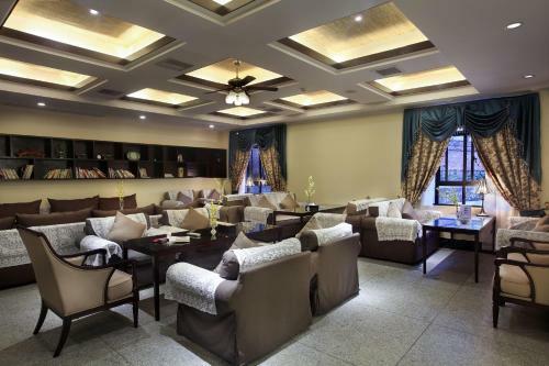 Yu Hill Hotel