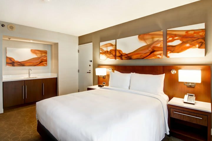Delta Meadowvale Hotel And Conference Center