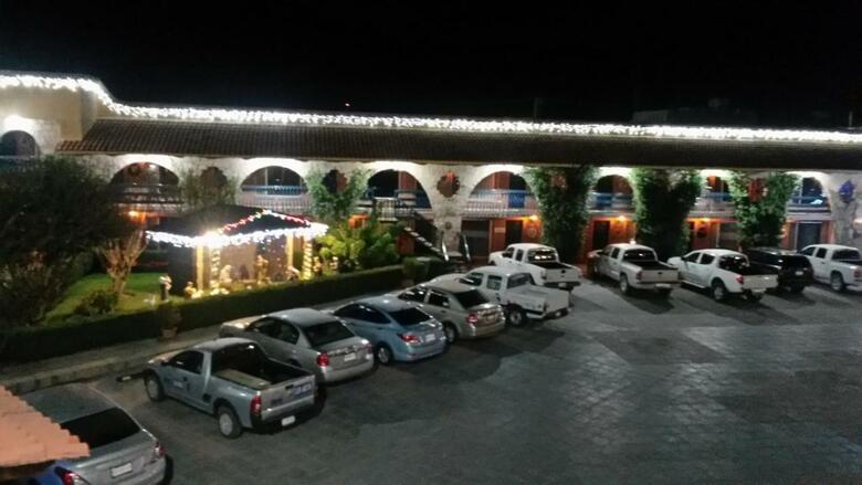 Hotel Los Arcos(.)