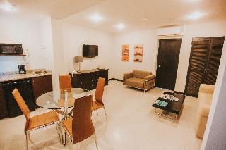 Talk Of The Town Hotel & Beach Club