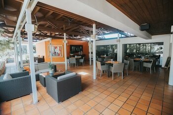 Talk Of The Town Hotel & Beach Club
