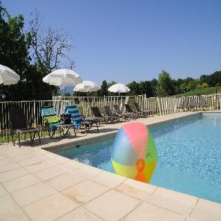 Nemea Apparthotel (.)