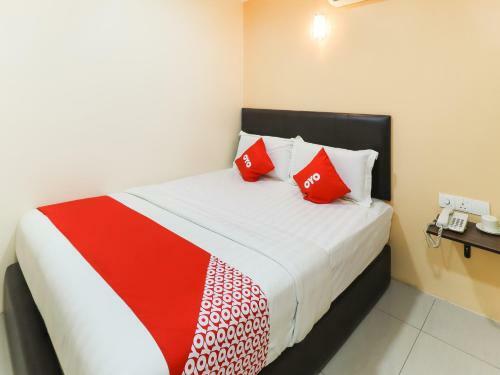 Royale City Hotel