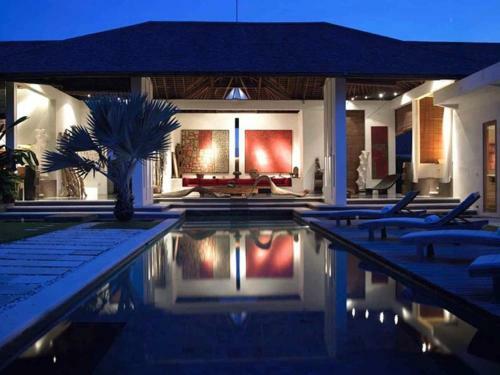 Arte Villa Central Seminyak
