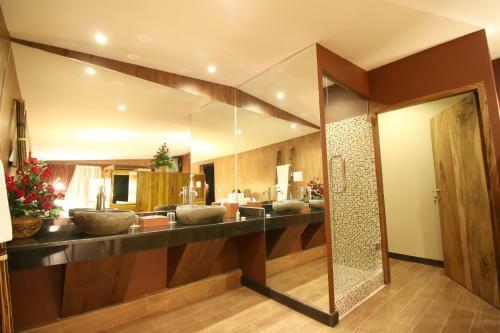 Hotel Seminyak Sky Suites
