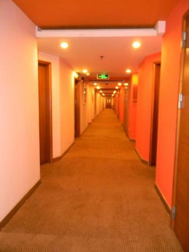 Hotel Yanjiang East Garden Inn