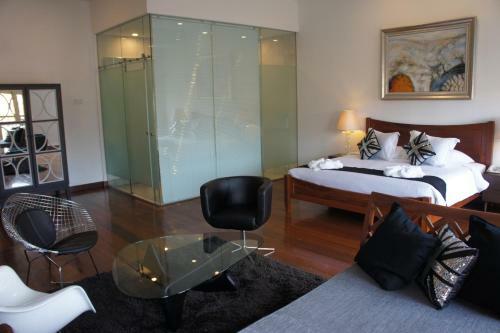 Hotel Heeren Palm Suites