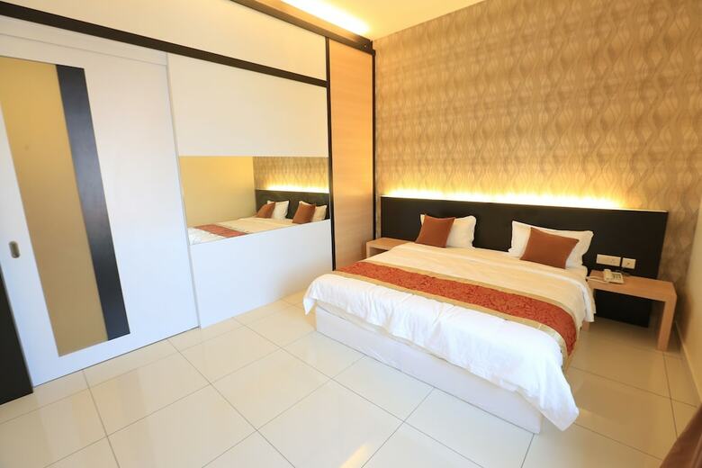 Supreme Hotel