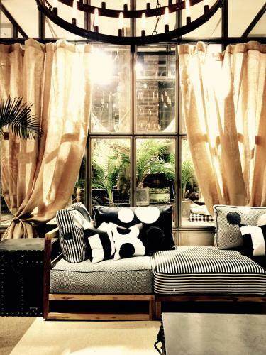 M Boutique Hotel Station 18