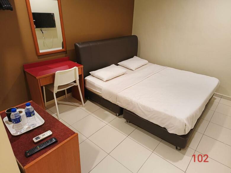 Doris Hotel