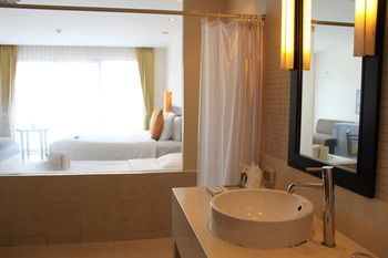 Hotel Apsaras Beach Resort & Spa