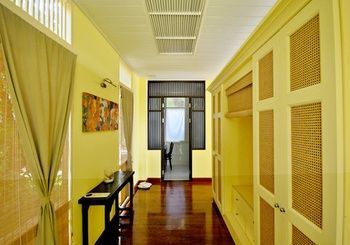 Hotel Baan Bayan
