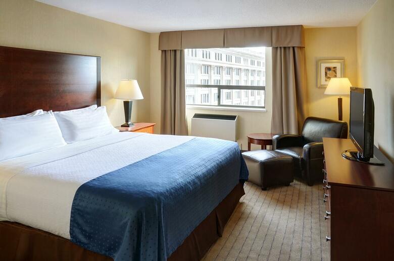 Holiday Inn Hotel & Suites Winnipeg Downtown