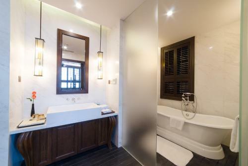 Relais & Chateaux Chaptel Hangzhou Hotel