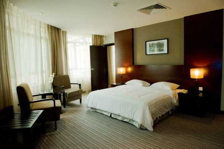 Hotel Sixty3