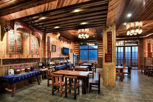Hostal Baike Hotel