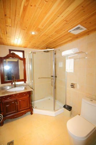 Posada Longji Holiday Hotel