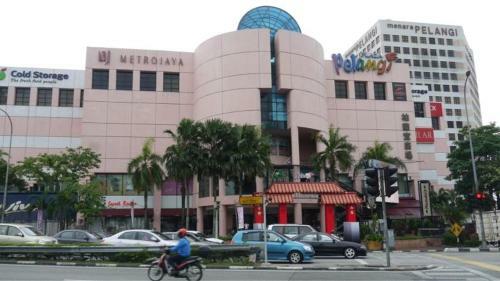 Pelangi De Vacation Home