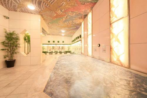 Capsule And Sauna Century