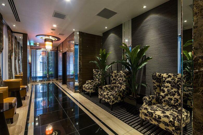 Apa Hotel Shinjuku Gyoenmae