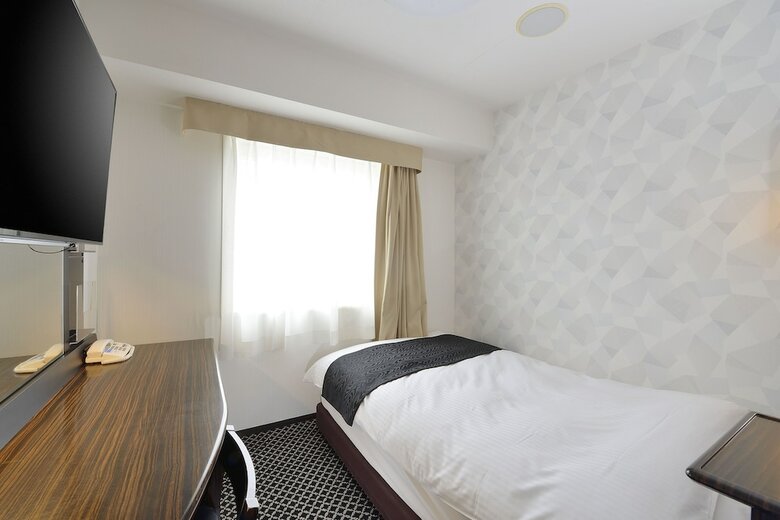 Apa Hotel Yokohama Kannai