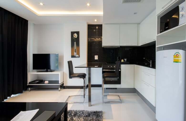 Hotel Amari Nova Suites