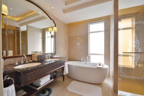 Urban Island Hotel Shanghai