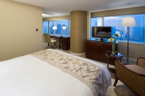 New Era Hotel