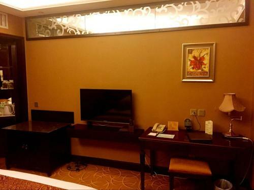 Green Land Hotel