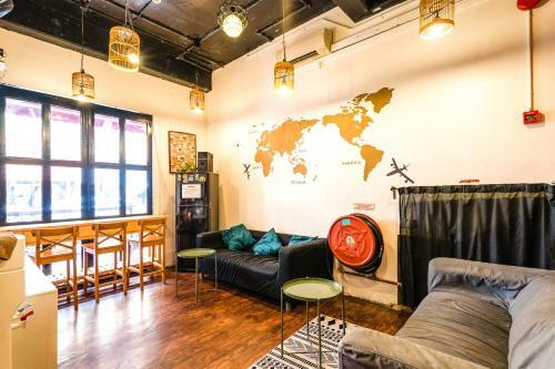Beds And Dreams Hostel