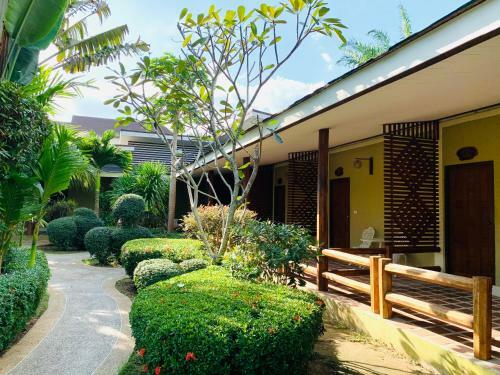 Hotel Aonang Phutawan Resort