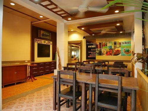 Hotel Bangtao Beach Chalet Resort