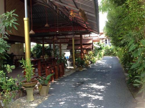 Hotel Wimaanburi Resort