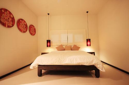 Two Villas Holiday Oriental Style Layan Beach