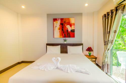 Hostal Baan Yuyen Karon Guesthouse