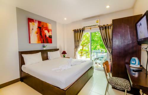 Hostal Baan Yuyen Karon Guesthouse