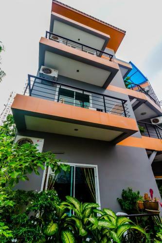 Hostal Baan Yuyen Karon Guesthouse